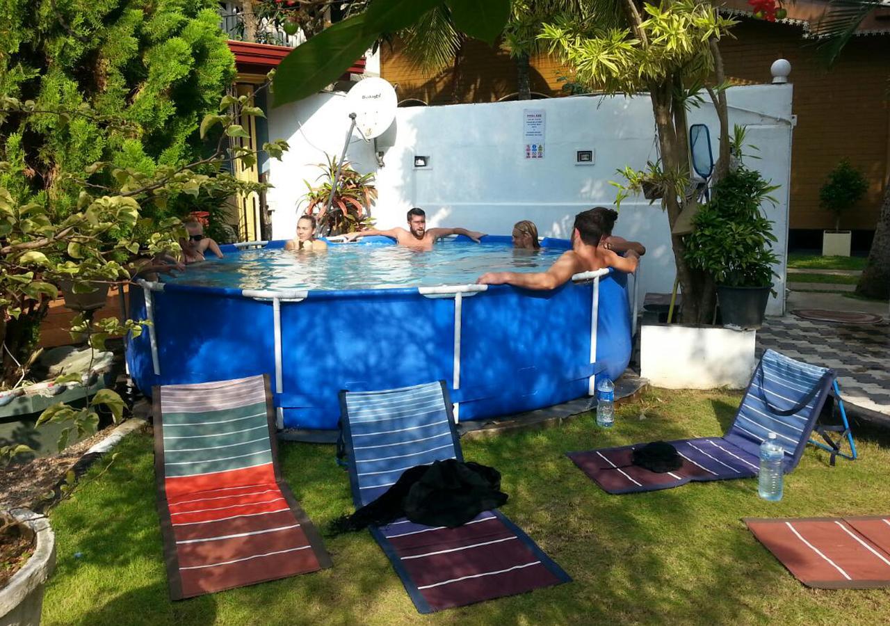 Colombo Lavinia Beach Hostel Dehiwala-Mont Lavinia Extérieur photo