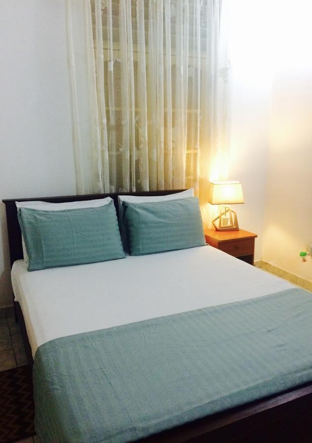 Colombo Lavinia Beach Hostel Dehiwala-Mont Lavinia Extérieur photo